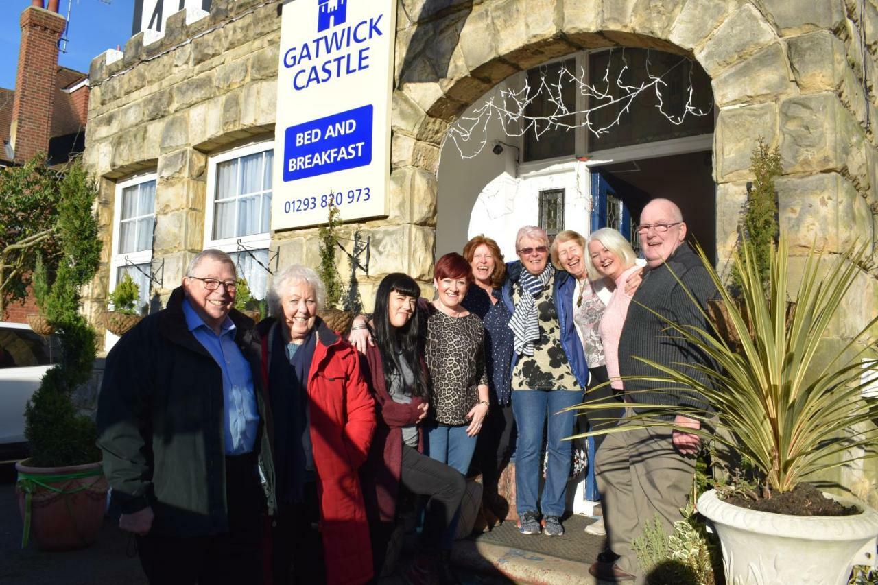 Gatwick Castle B&B Horley Extérieur photo